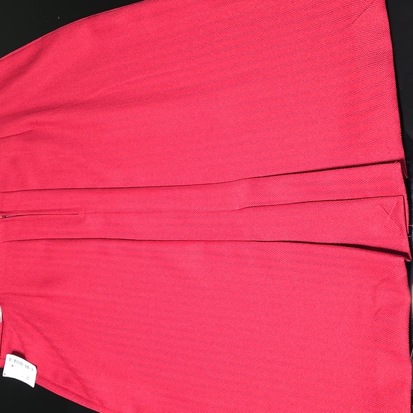 Skirt suite - Picture 4 of 6